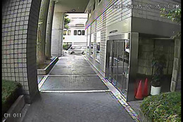 建物内部の共用スペースはもちろんだが、特に重要なエントランス付近には複数台の防犯カメラが設置されることも多い。