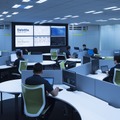 デロイト トーマツ リスクサービスが横浜市に開設したサイバー インテリジェンス センター（CIC）、関係者以外立ち入り禁止。現在は10名体制だが、2020年までに30名体制を目指す