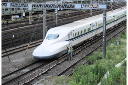 JR西日本では先行して東海道・山陽新幹線車内への防犯カメラの増設を発表している（撮影：永野まさる）