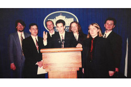 1998年のL0phtメンバー（ホワイトハウス プレスルーム／写真提供：クリス・ワイソパル）