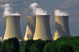 AI の電力需要でかつて大事故が発生したスリーマイル島原発 再稼働 画像
