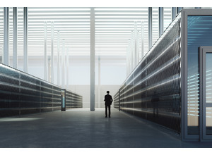 空港システムの「ロンリープログラマー」募集 ～ 航空インフラの命運をたった 1 名に託す英政府の神経