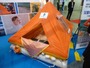 水に浮く災害用テントを展示(藤倉ゴム工業) 画像