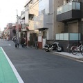 通学路などに防犯カメラを設置することで、犯罪抑止効果に加え、仮に事件やトラブルが起きた際にも映像を手がかりに行方不明の子供の保護や容疑者逮捕に繋げるといった効果も期待できる（撮影：防犯システムNAVI取材班）