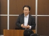 東京大学大学院 情報学環の教授である須藤修氏