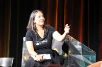 モデレーターのシェリー・ダヴィドフ氏