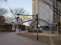 スマートポール：このような設備が街中にインフラとして展開。