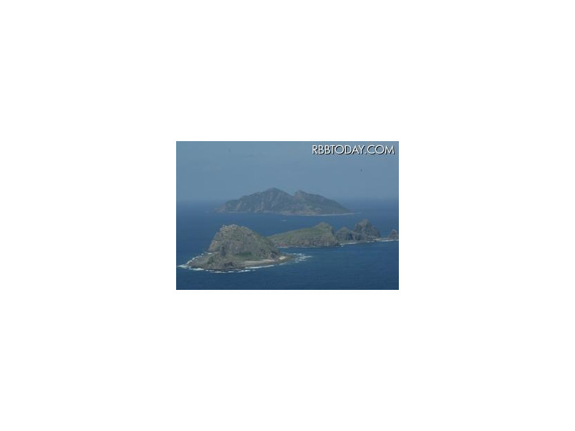 尖閣諸島（手前から、南小島、北小島、魚釣島）