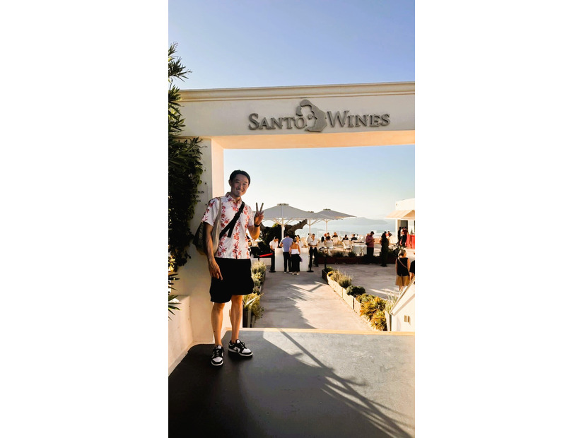 ScanNetSecurity編集長 上野 宣（ギリシャ サントリーニ島のワイナリーにて）