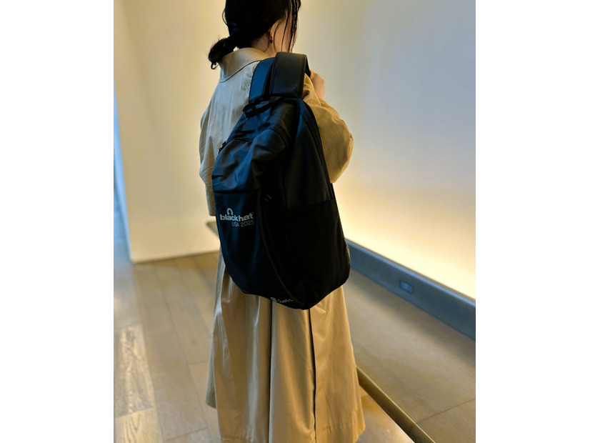 創刊 27 周年記念キャンペーンのおしらせ（5）後出し特典「Black Hat USA 2025 参加者用バックパック」