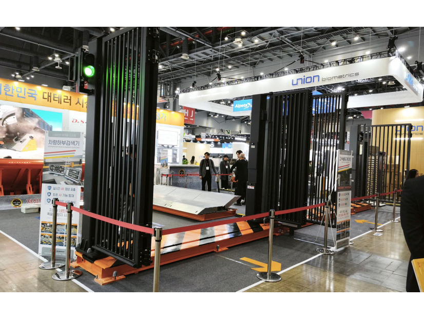 D&STの大型自動ゲート