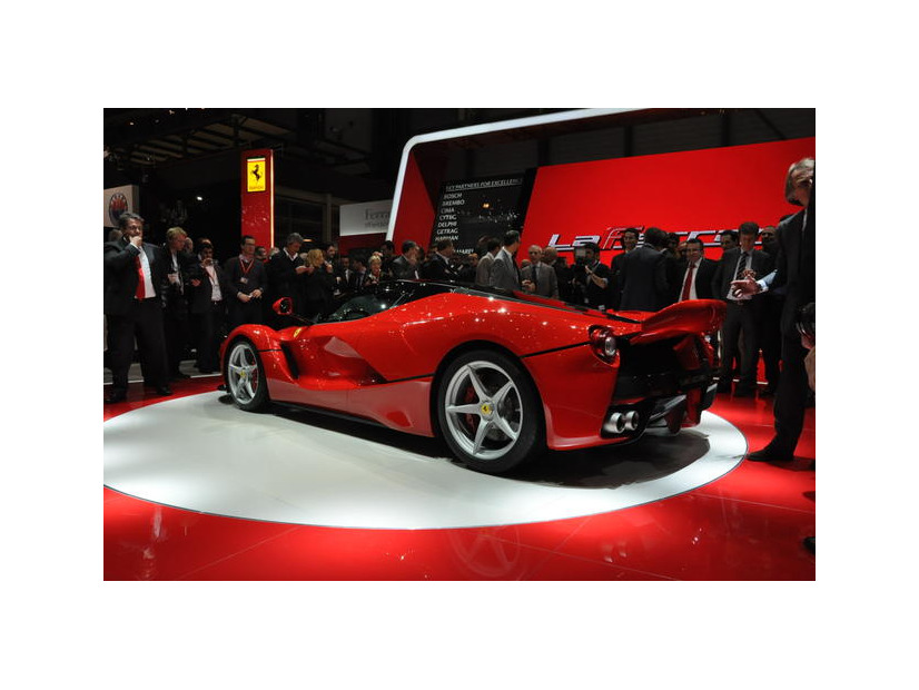 ラ・フェラーリ（ジュネーブモーターショー13）