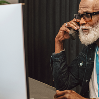 Okta Blog 第13回 電話で指示 標的のブラウザを同期操作 通話とフィッシング画面を完全連動させる攻撃キットが産業化 画像