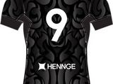 HENNGE がラグビーチーム「リコーブラックラムズ東京」とのオフィシャルパートナー契約を締結、公式戦ウェア背面にロゴ掲出 画像